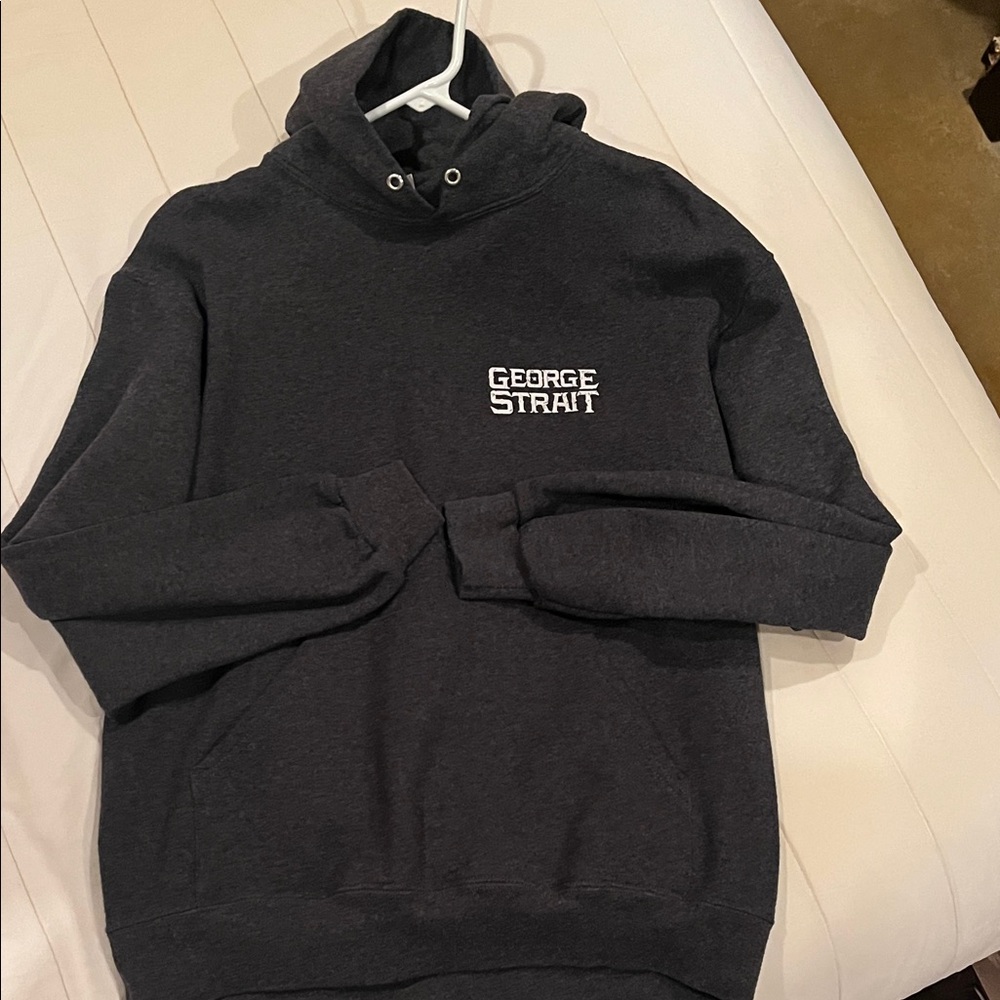 Women’s gray George Strait hoodie